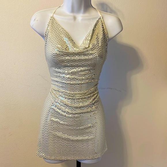 white sequin dress h and m SPARKLYH&M Limited Edition RARE White Sequin Tie-back Bow Dress sz M Authentic